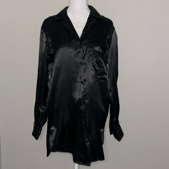 Vintage Frederick’s of Hollywood Black Satin Sleep-shirt Size Large - Picture 1 of 8